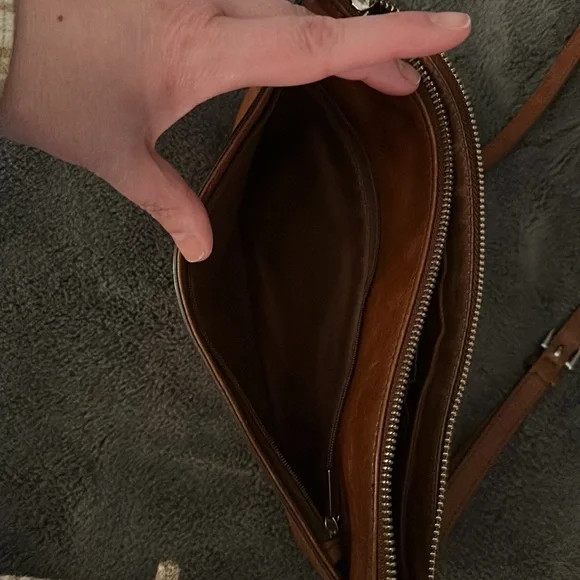 Fossil Crossbody Bag - Picture 5 of 5